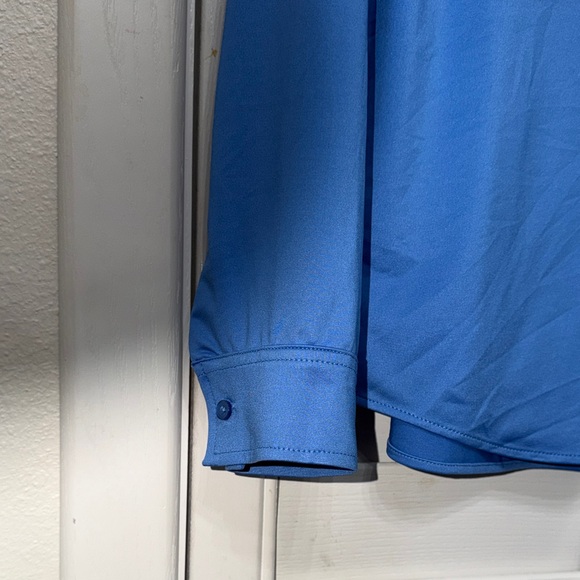 Jones New York Classic Blue Shirt - Picture 3 of 6